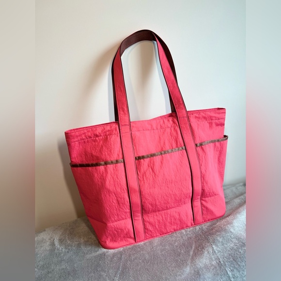 Lululemon Daily Multi-pocket Tote Bag 20L Glaze Pink/Ancient copper piping NWT - Picture 5 of 9